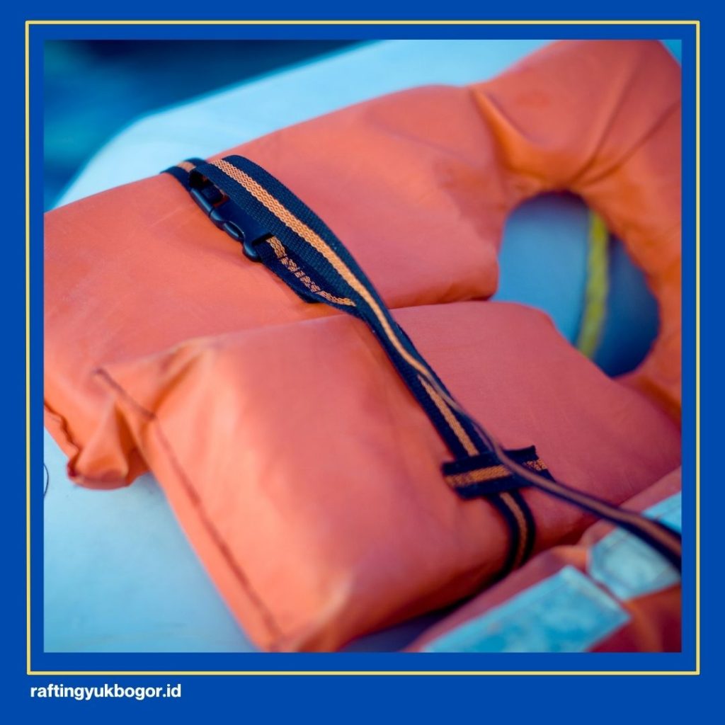 Rafting Sungai Kalibaru Bogor
